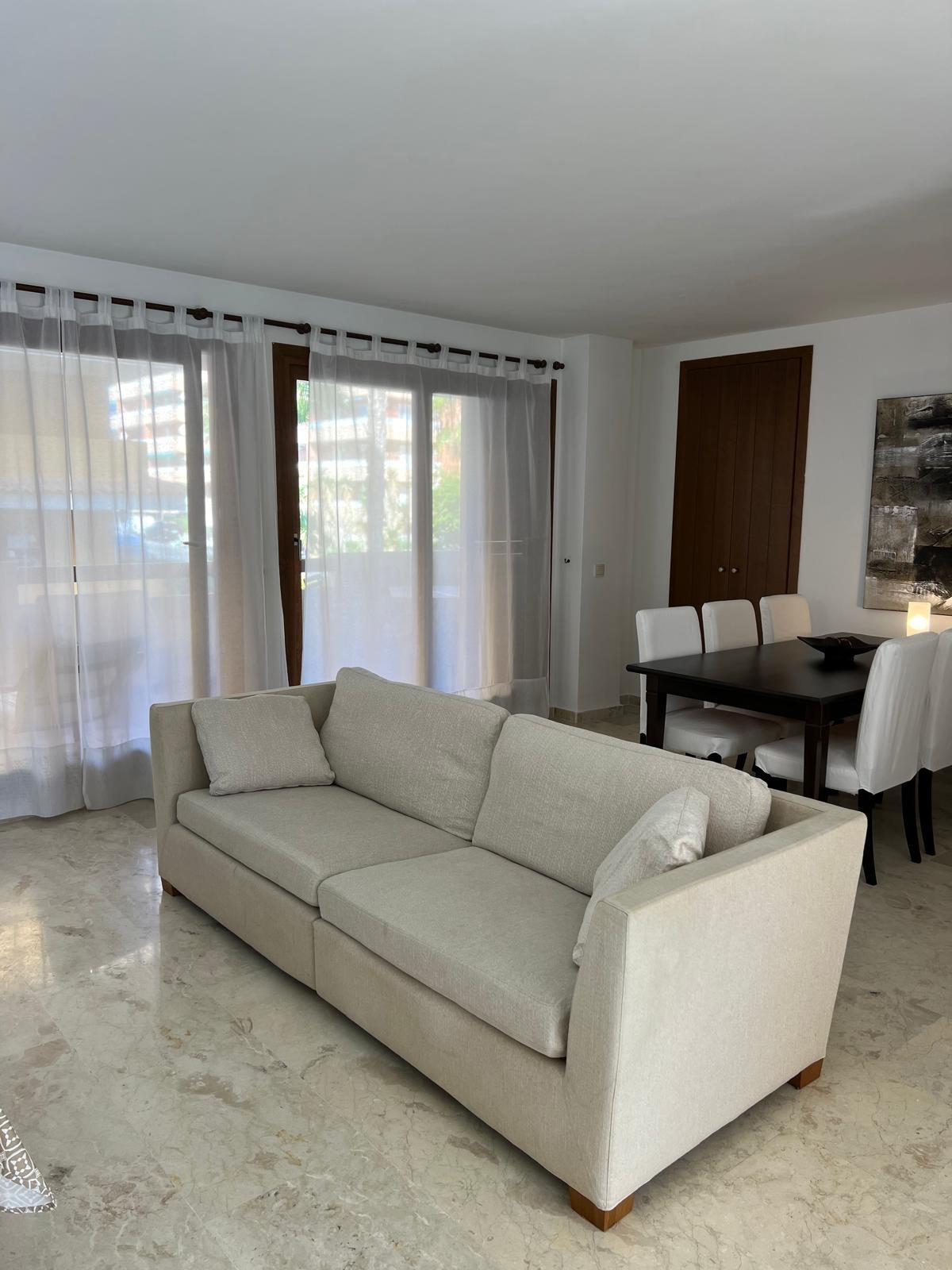 2-12-321 La Entrada ! Enorme apartamento en una de las mejores zonas de Costa Blanca !