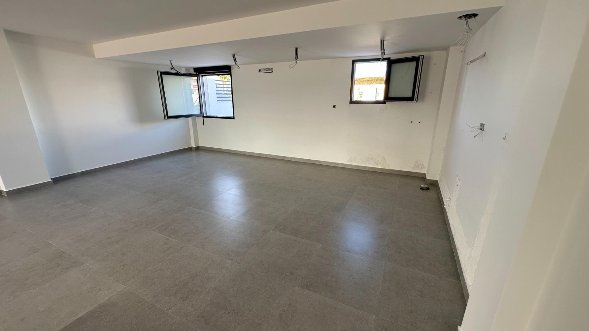 2-12-325 Exclusive townhouses in Oliva Nova: style, comfort, and sea just 500 m away