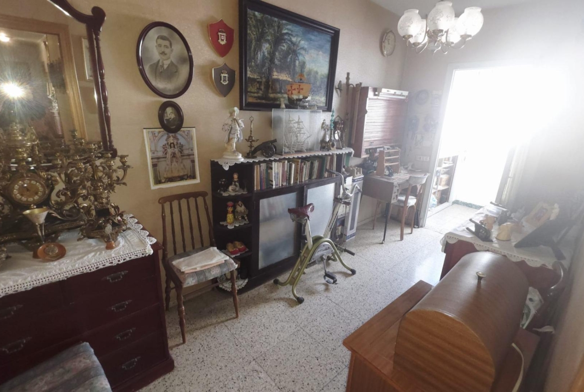 Magnifica vivienda en pleno centro de Alicante con ascensor y garaje, junto al Corte Inglés