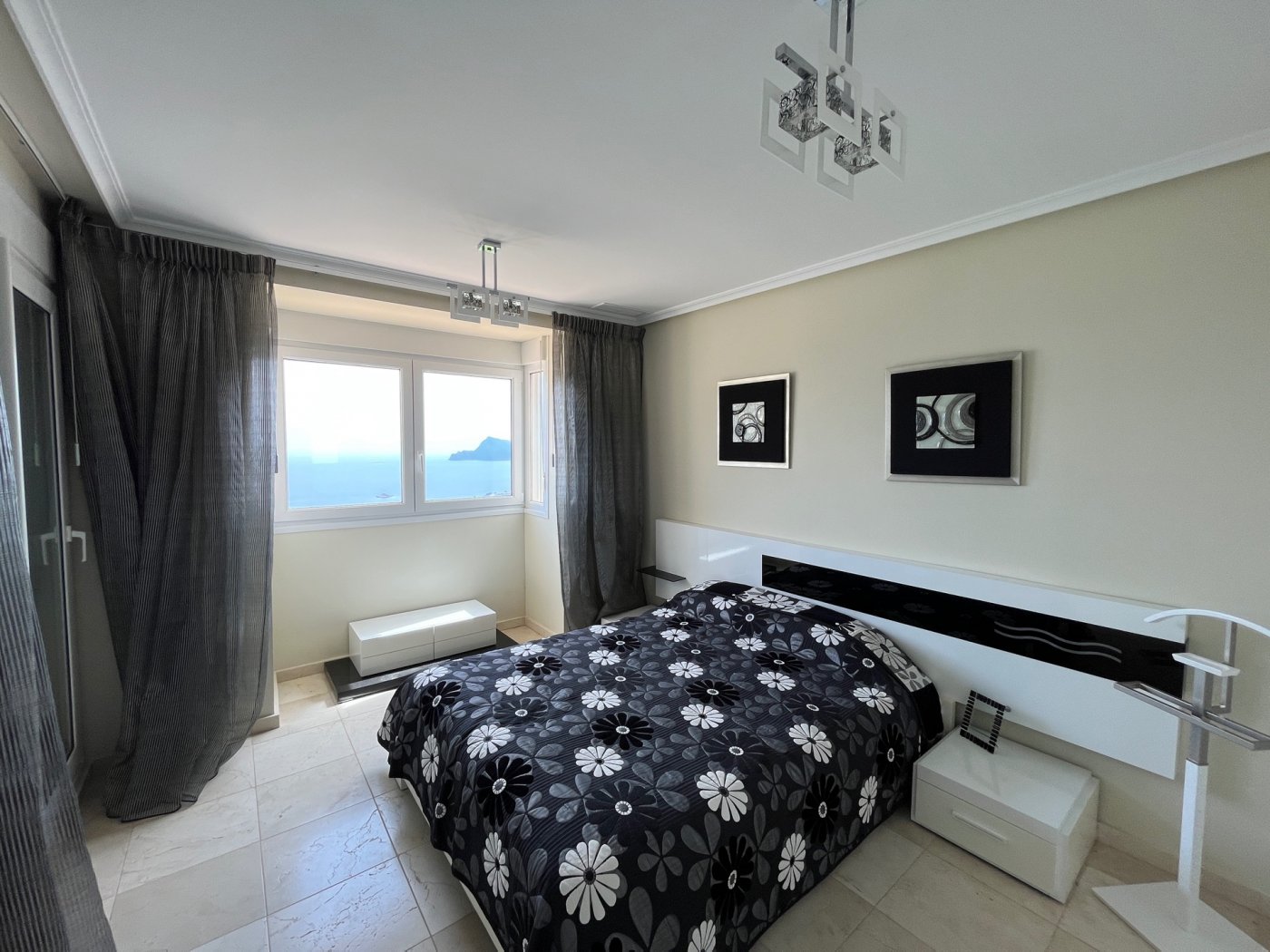 ALTEA HILLS EXCLUSIVE FLAT FOR SALE WITH SEA VIEWS
