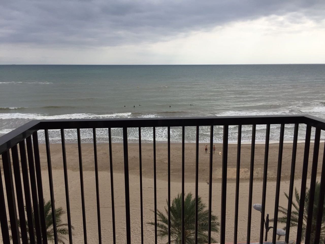 Duplex Penthouse in Front Line Beach