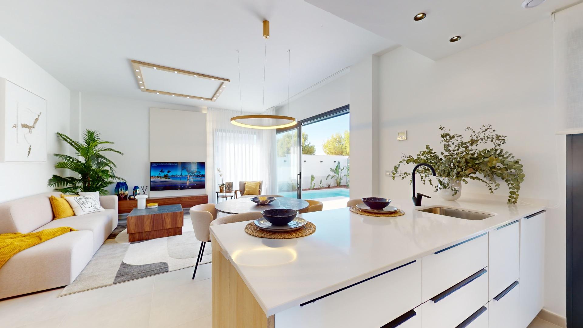 2-12-70 Detached modern villas placed in Roda Golf, Murcia
