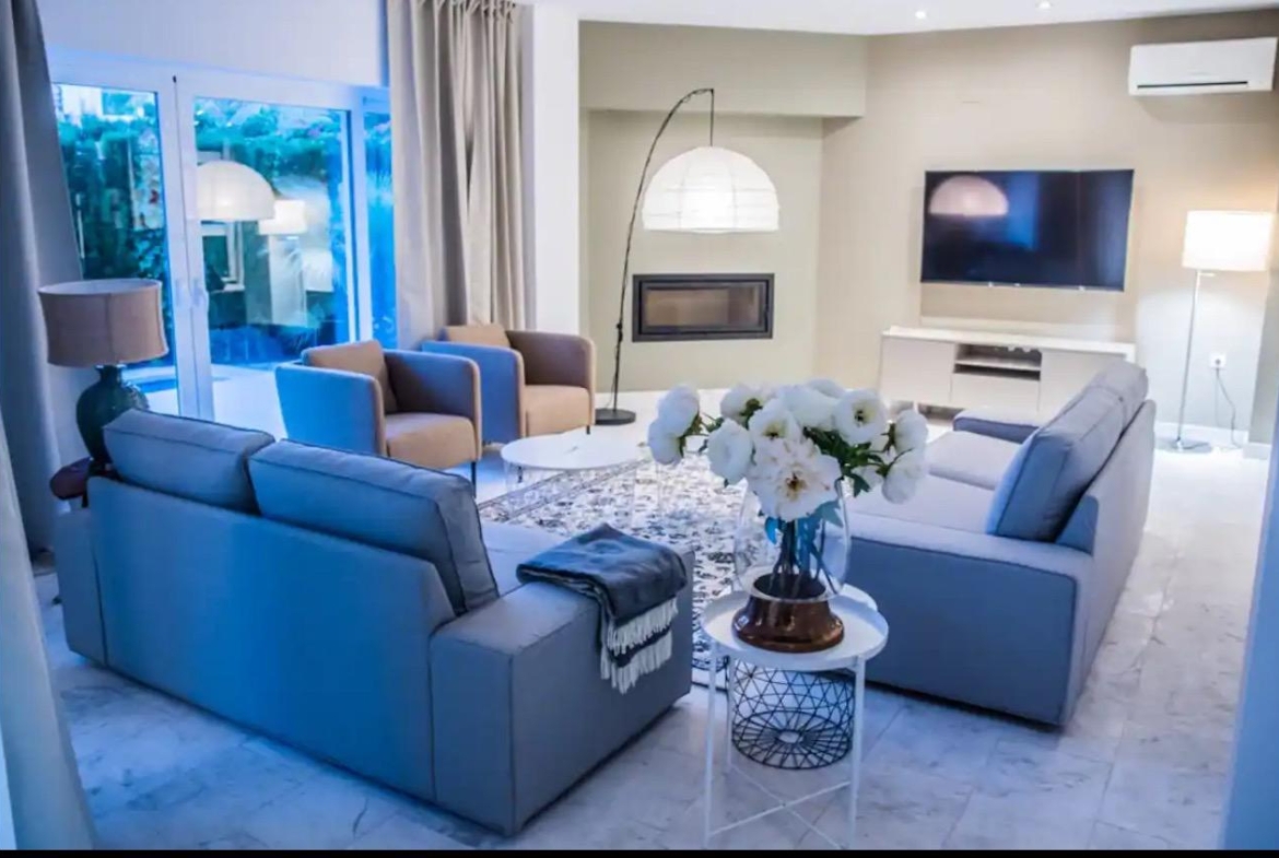 Luxury Villa in the central area of Albir