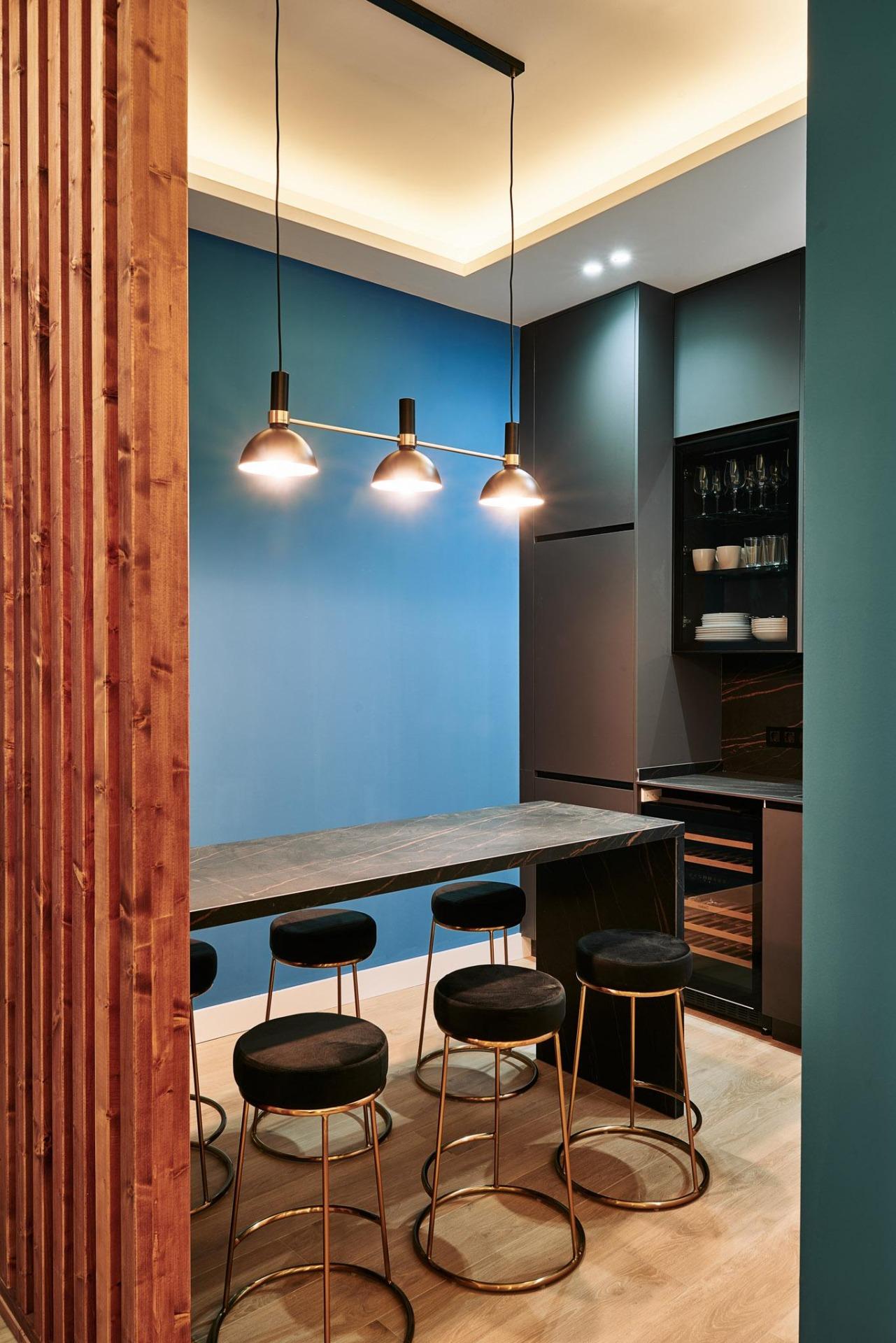 EXCLUSIVE BRAND NEW RENOVATED APARTMENT IN THE CENTER OF MADRID