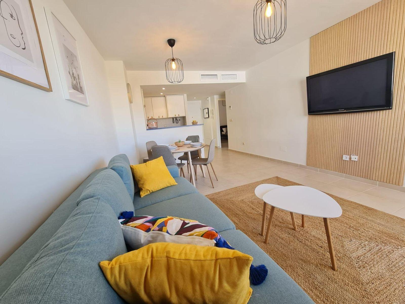 APATAMENTO CON PARKING+PISCINA EN ORIHUELA COSTA. 2 DORM. 2 BAÑOS. 85 M2.