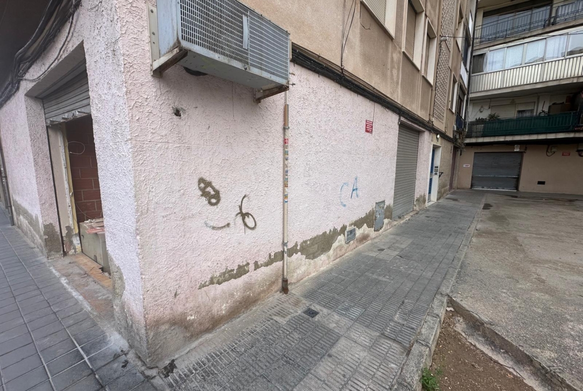 Premises for renovation in Alicante