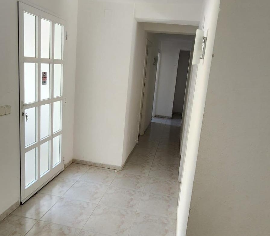 🏡 Semi-detached house in Albir with a tourist license – just 200 meters from the sea! 🌊🌿