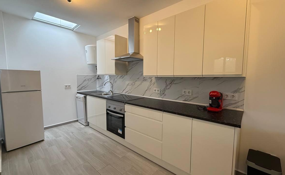 Bungalow with newly renovated, 2 bedrooms, 1 bathroom