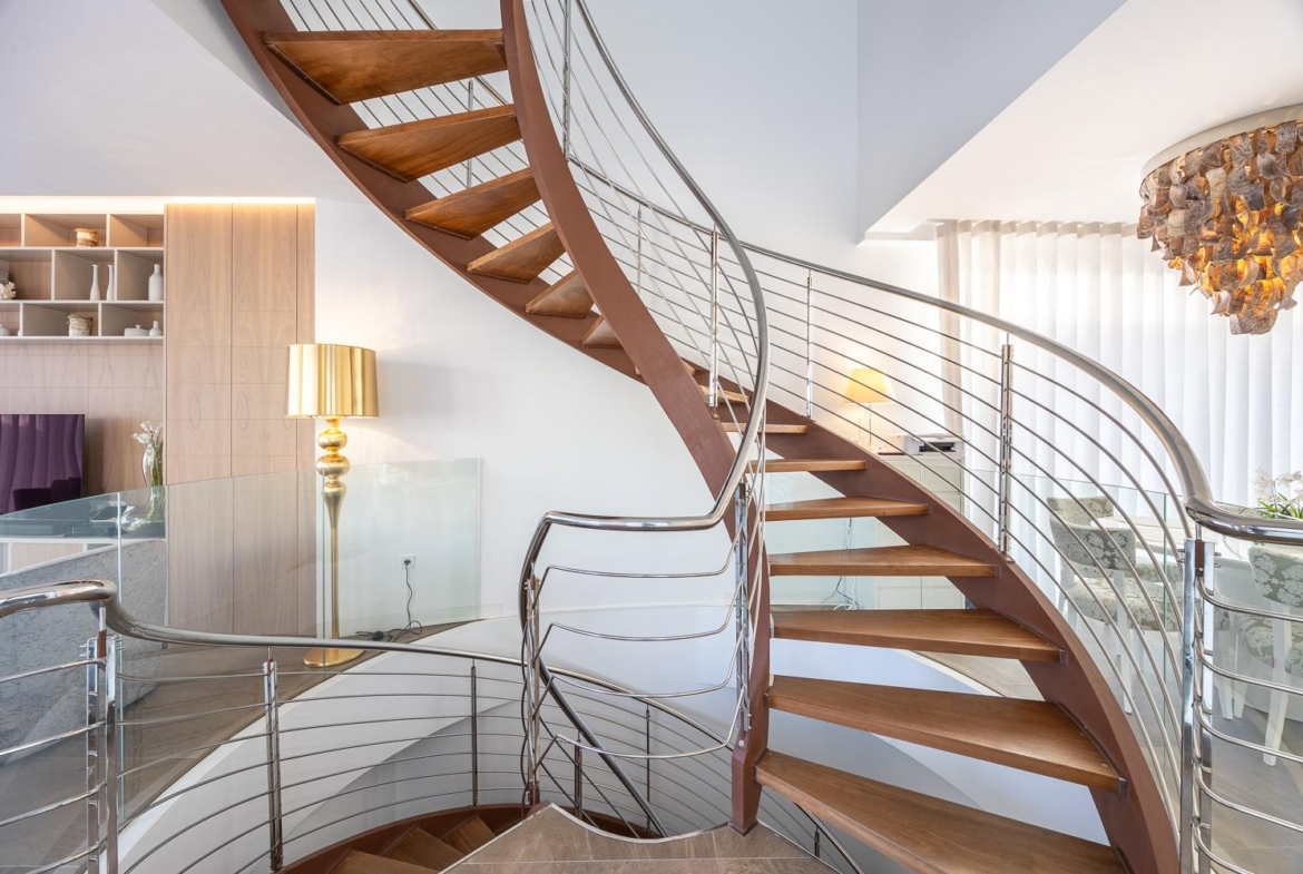 Stunning designer villa in Finestrat, where comfort meets contemporary elegance.