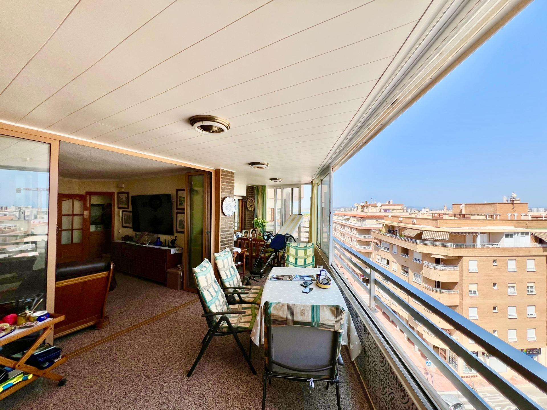 ESPACIOSO APARTAMENTO DE 3 HABITACIONES + PARKING + TRASTERO EN PLANTA 7 CON VISTAS AL MA
