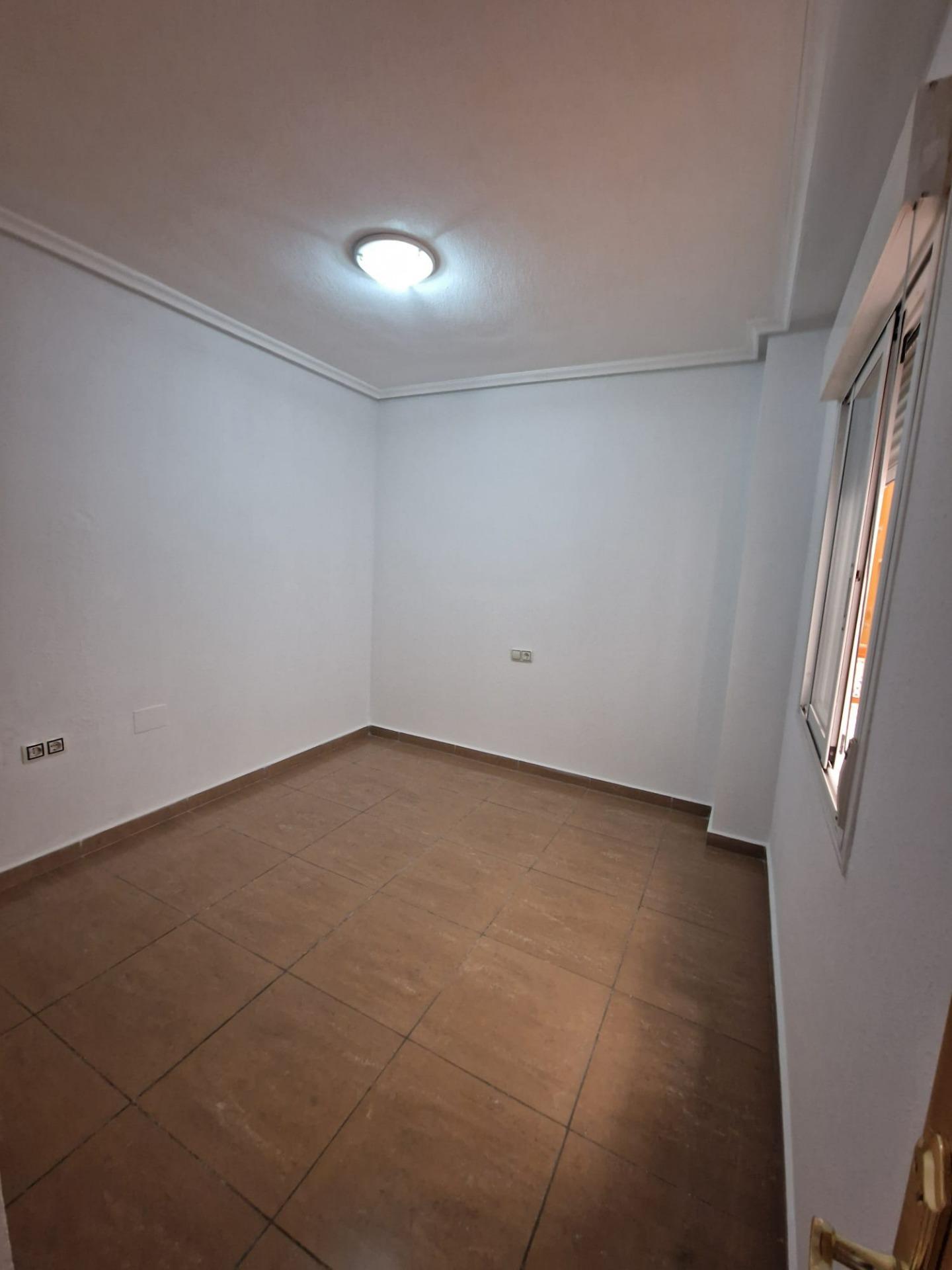 OPORTINIDAD!! APPARTAMENTO EN CABALLERA DE RODAS 2 HABS PISCINA COMUNITARIA 159.900