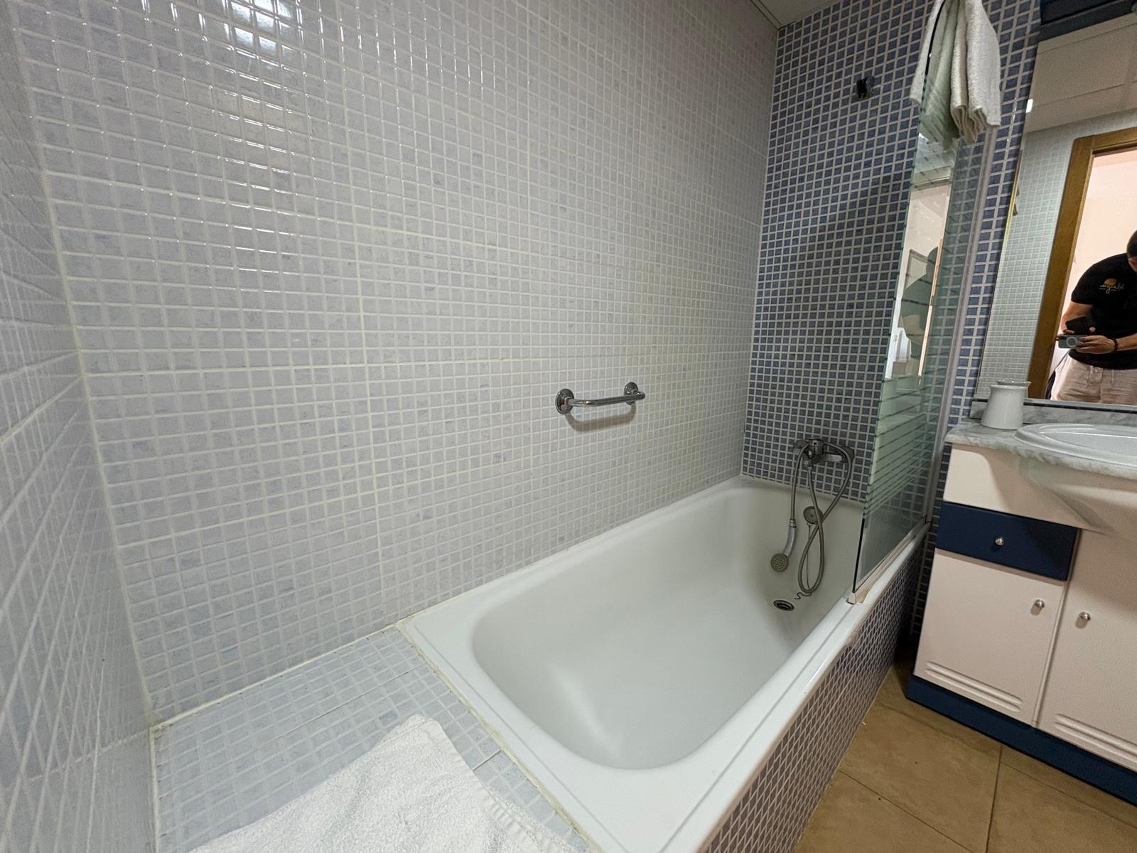 2-13-294 Your New Penthouse in Águilas Awaits You! 🏖️🌅 2 beds 1 bath pool and garage with sea and mountain