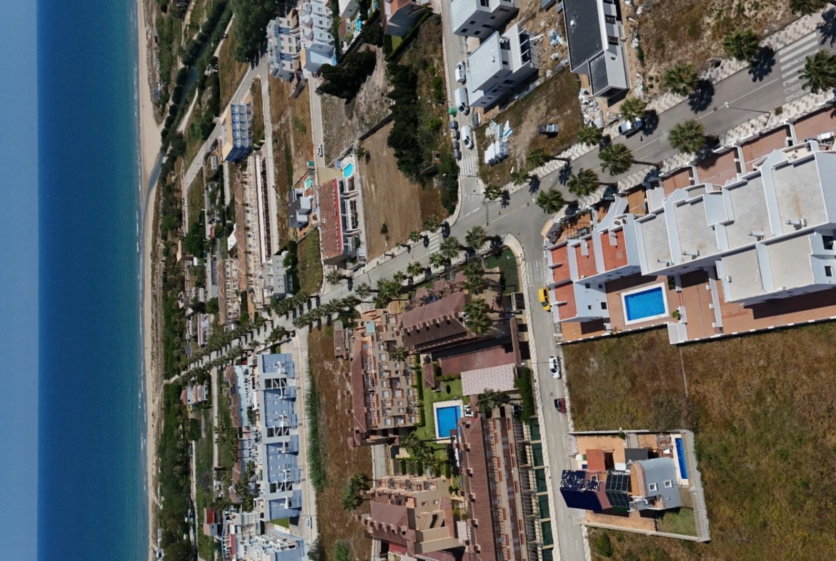 Exclusive townhouses in Oliva Nova: style, comfort, and sea just 500 m away