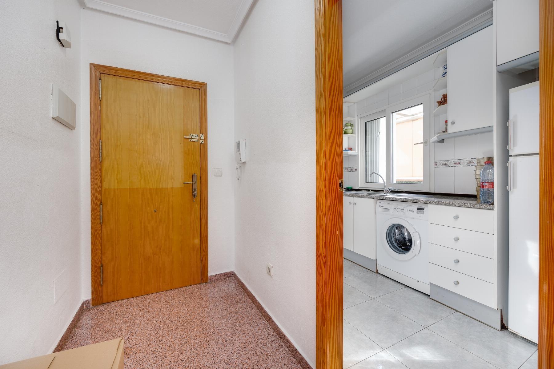 ÁTICO DE 2 HABITACIONES 2 BAÑOS Y AMPLIA TERRAZA