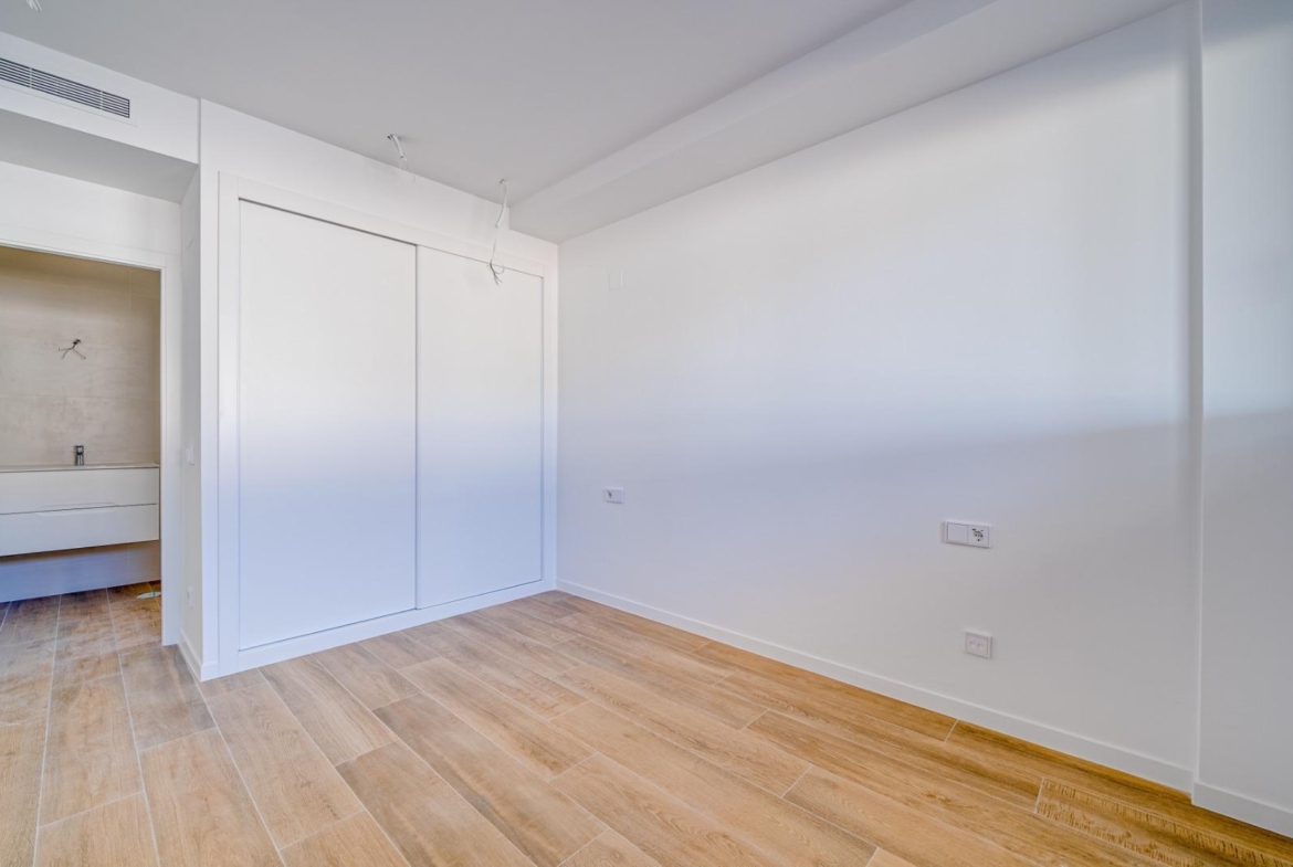 New spacious duplex in Finestrat.
