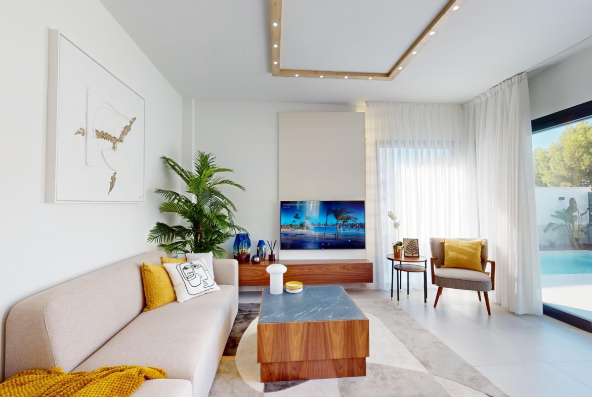 Detached modern villas placed in Roda Golf, Murcia