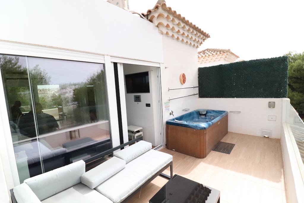 Lomas de Don Juan beautiful Villa in front of a natural park