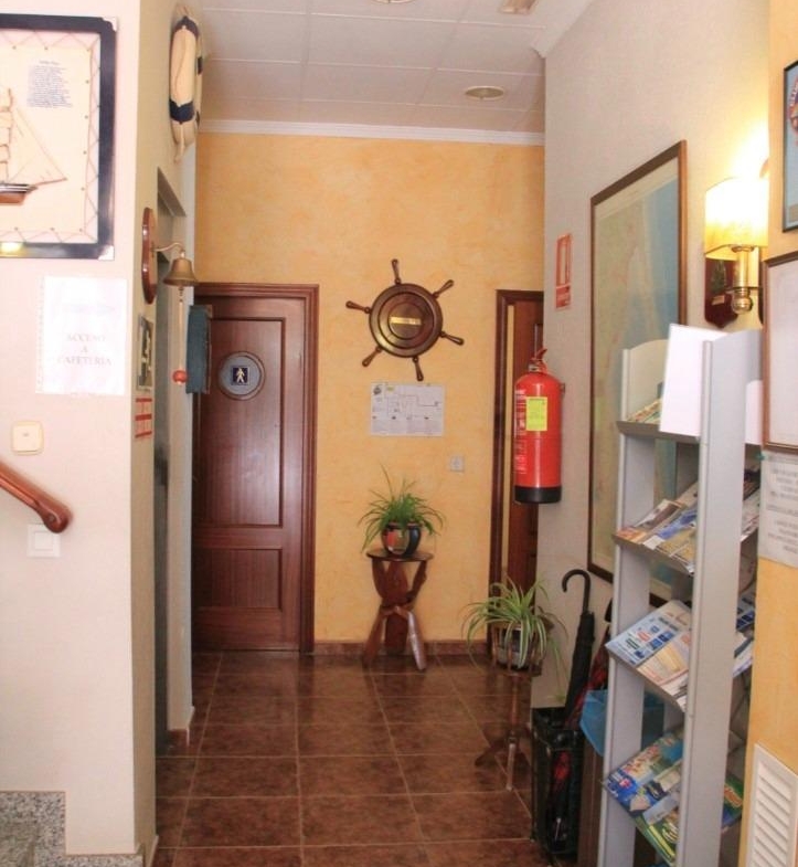 HOTEL CON RESTAURANTE EN VENTA.