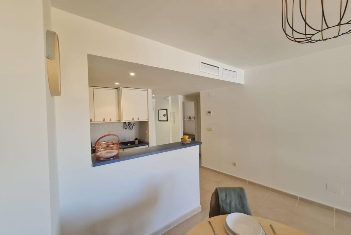 APATAMENTO CON PARKING+PISCINA EN ORIHUELA COSTA. 2 DORM. 2 BAÑOS. 85 M2.