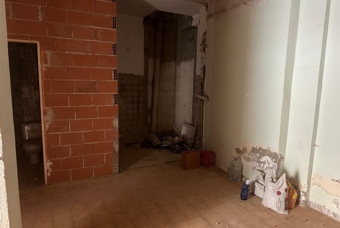 Premises for renovation in Alicante