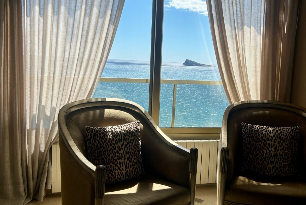 🏖️ Luxury Apartment on the Levante Beachfront – Dreamy Views 🌅