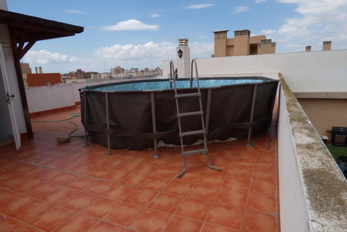 OCASIÓN ÁTICO DE 260 METROS CON TERRAZA AJARDINADA EN PLANTA DE 60 METROS