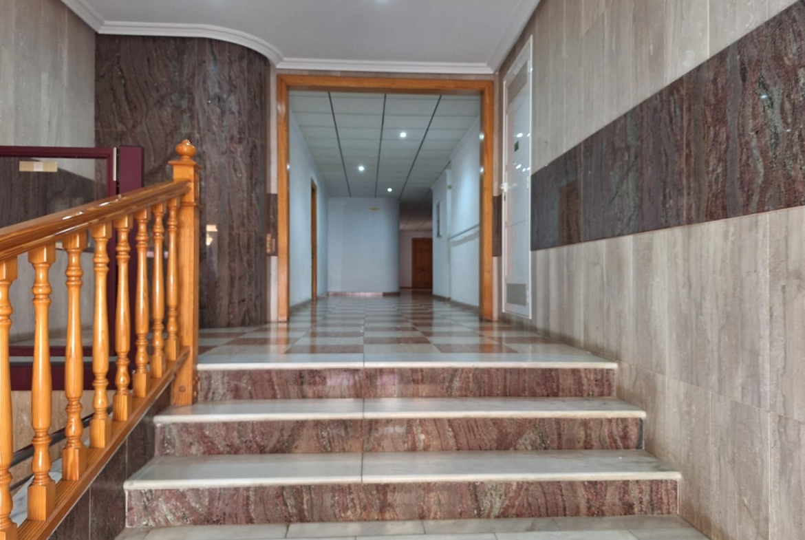 Semi-Renovated Apartment 350 Meters from Playa del Cura