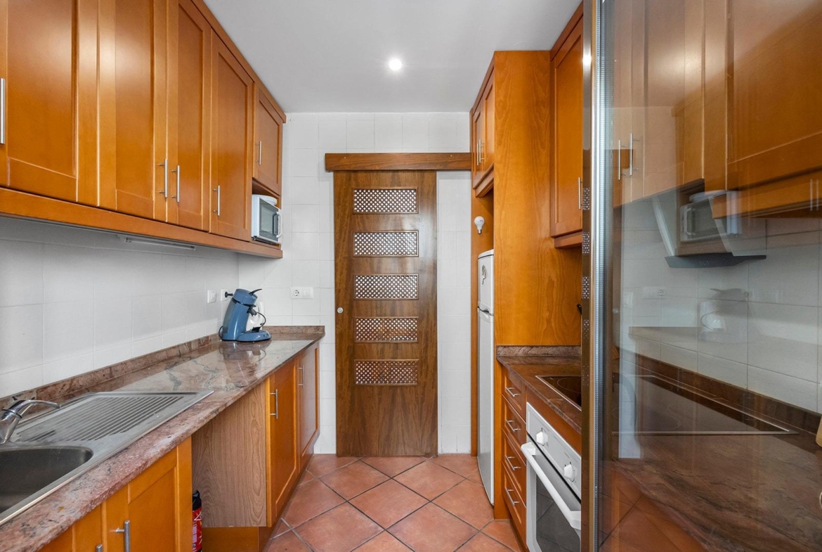 ATÍCO EN PUNTA PRIMA CON SOLARIUM PRIVADO DE 40 M2. 2 DORM. 2 BAÑOS. PISCINA COMUNITARIA.