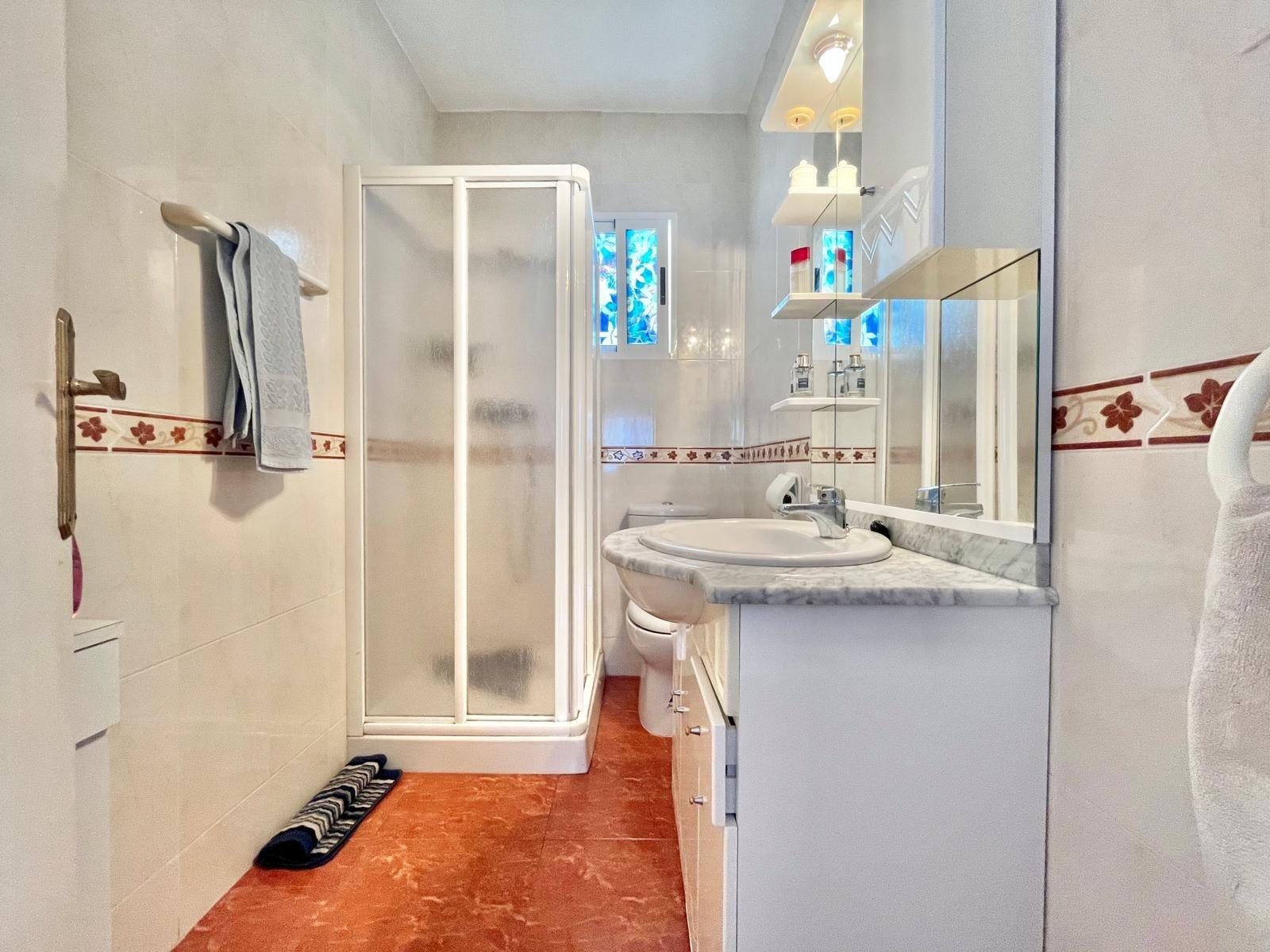 Spacious Apartment Just 400 Meters from Playa del Cura – Torrevieja