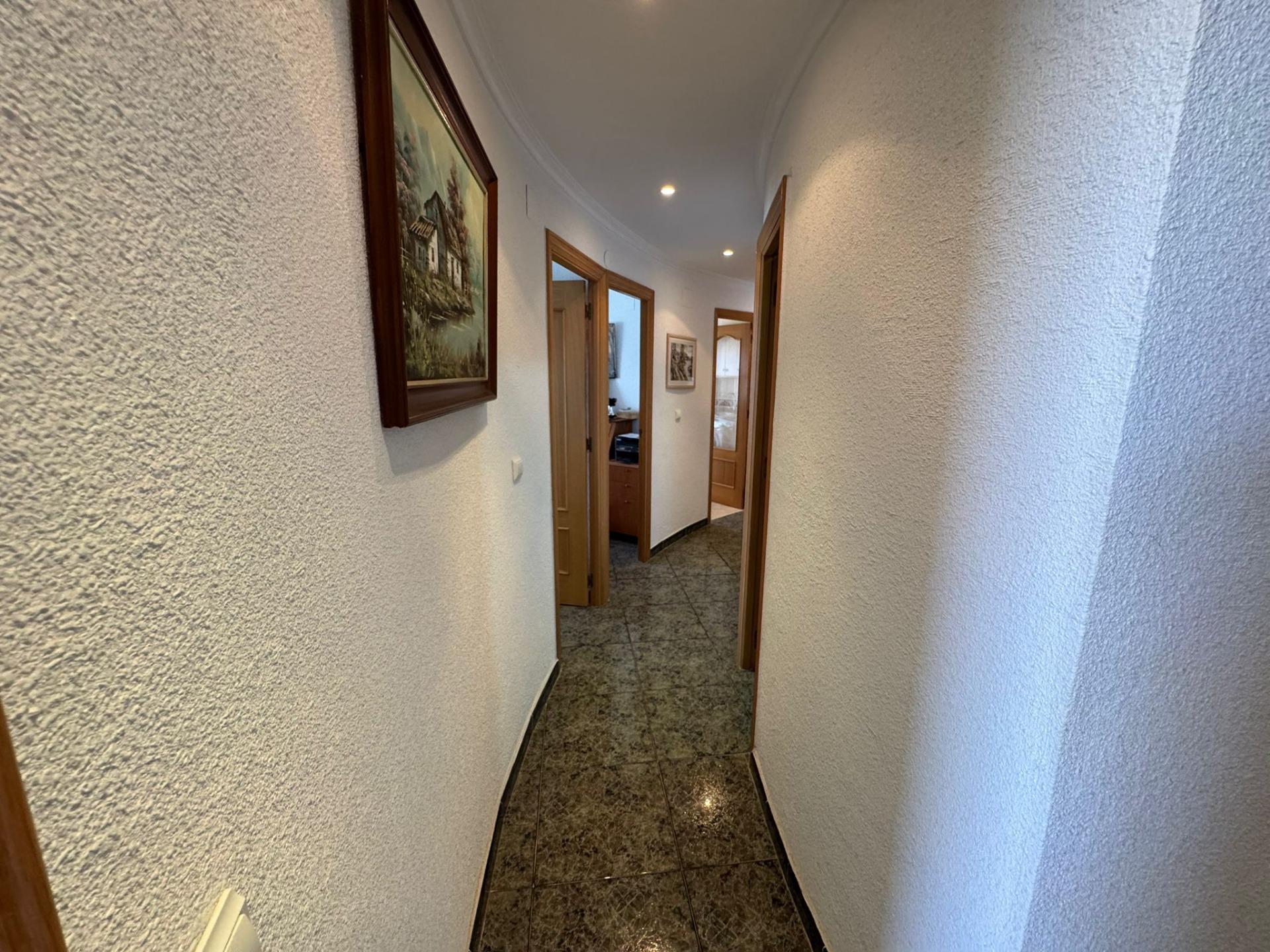 2-14-228 Fantástico apartamento de 3 slaapzalios en primera línea de playa en Torrevieja