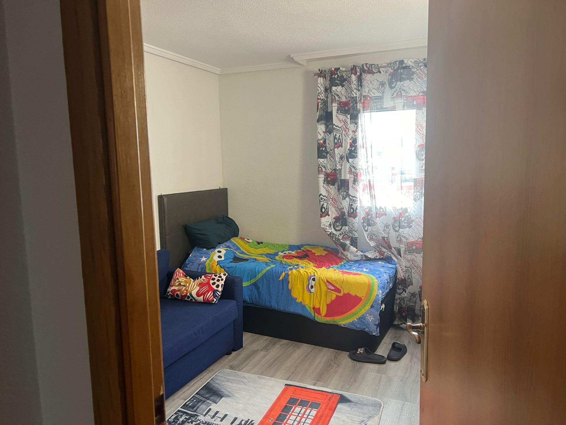Spacious and Modern Renovated Apartment in San Blas, Alicante