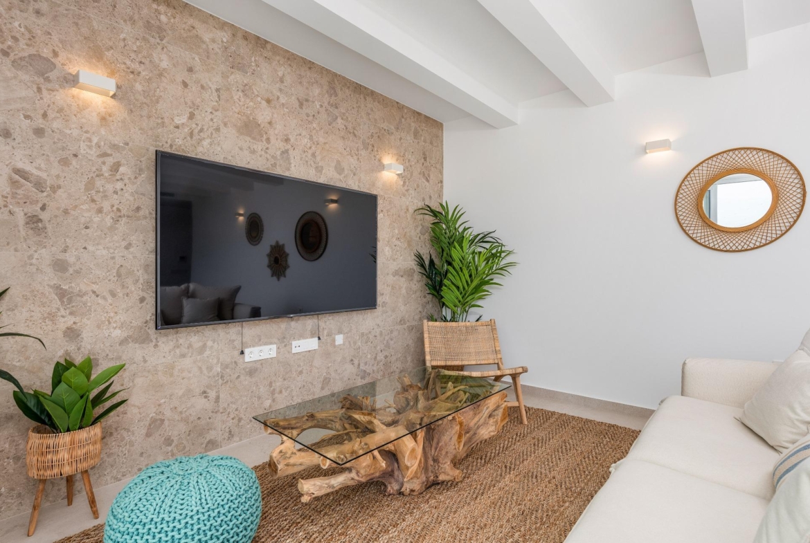 VILLA DE OBRA NUEVA EN LOS ALCÁZARES CON VISTAS AL MAR MENOR. CON PISCINA PRIVADA. 3 DORM. 2 BAÑOS. PARCELA 217 M2.