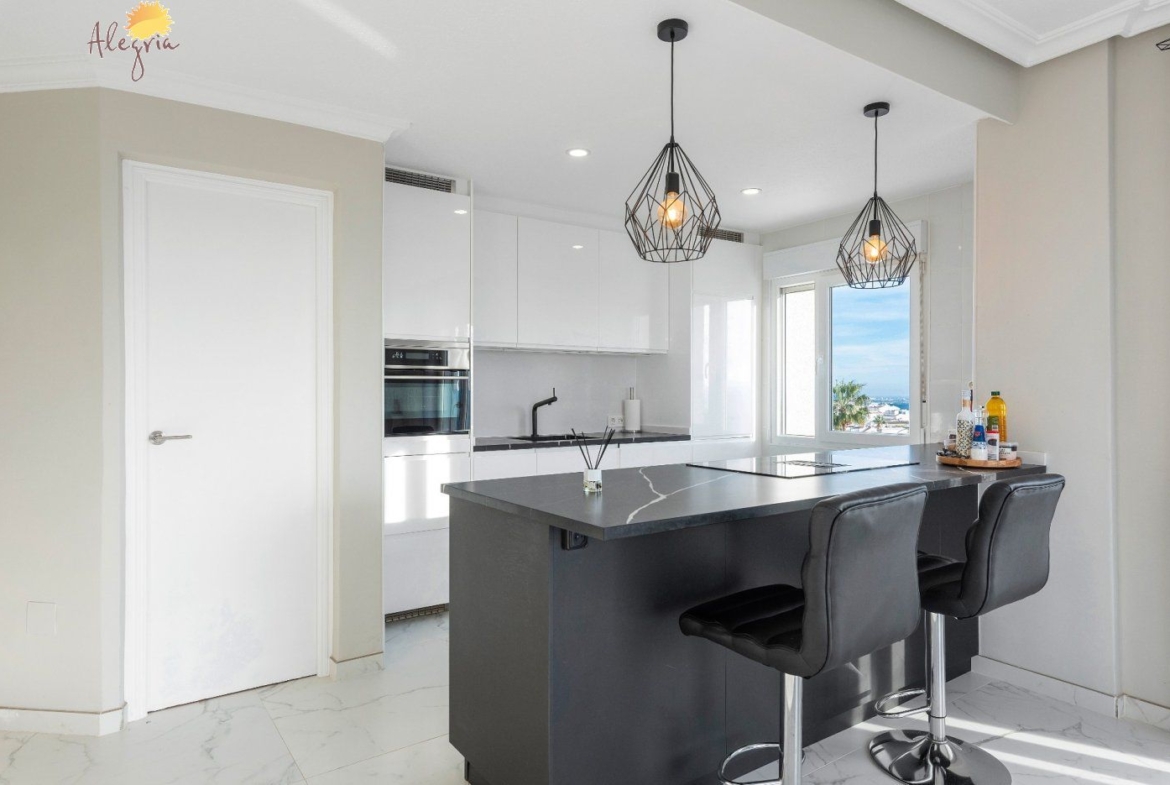 Unieke 170m2 Penthouse met panoramisch uitzicht in Ciudad Quesada!