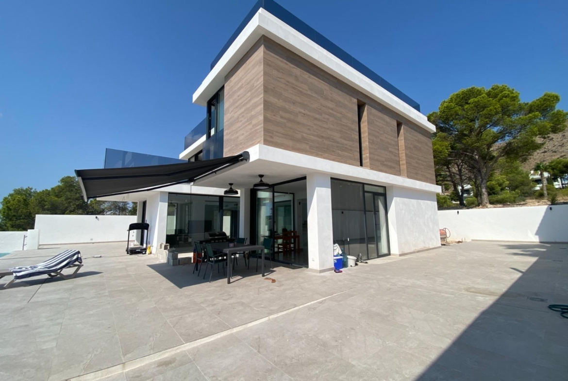 Ontdek uw nieuwe woning in Sierra Cortina, Finestrat