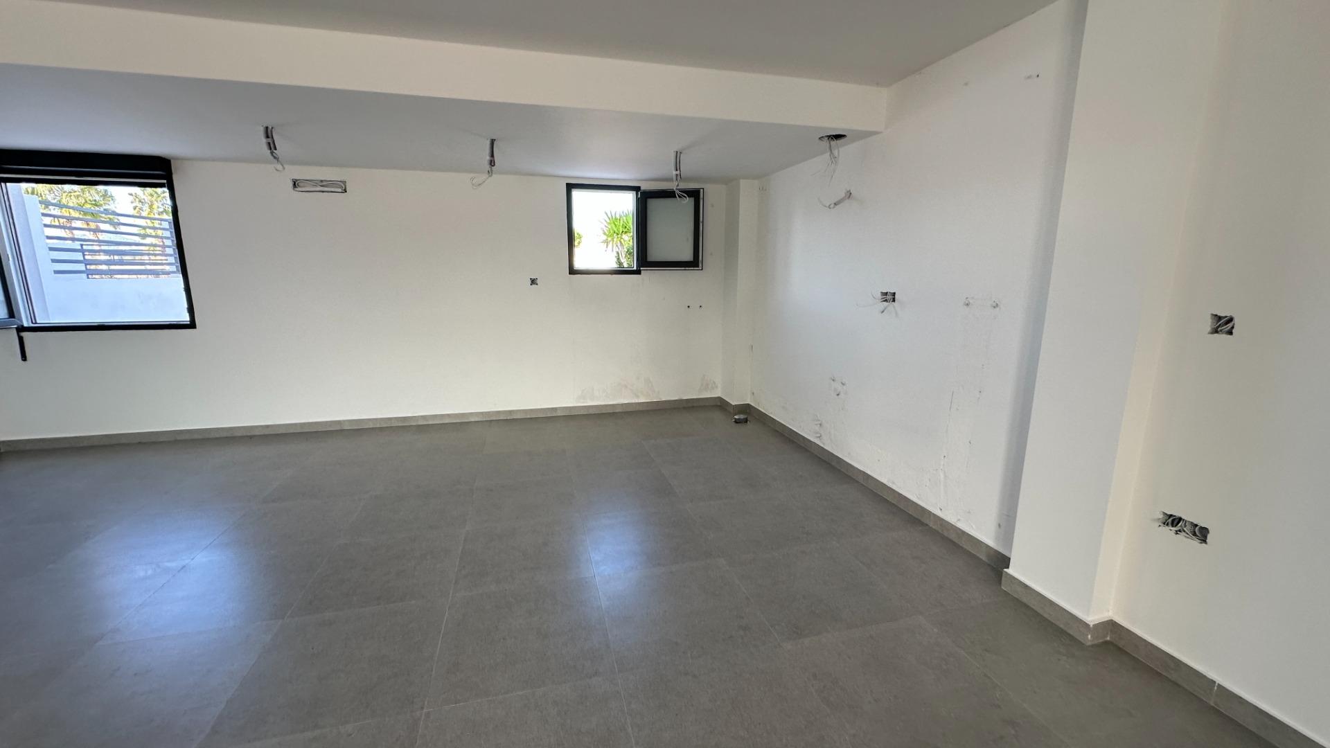 2-14-294 Exclusive townhouses in Oliva Nova: style, comfort, and sea just 500 m away