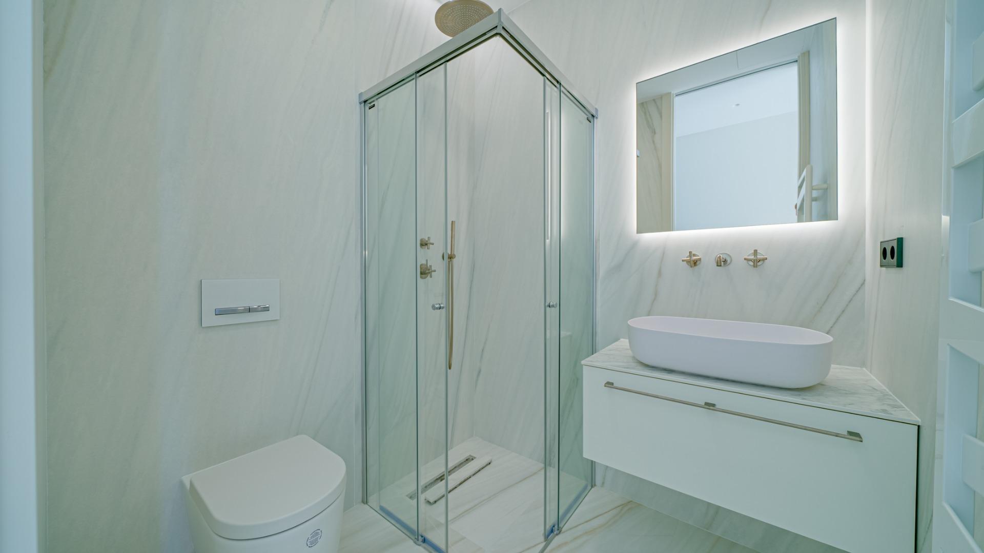 Indrukwekkende luxe villa aan zee