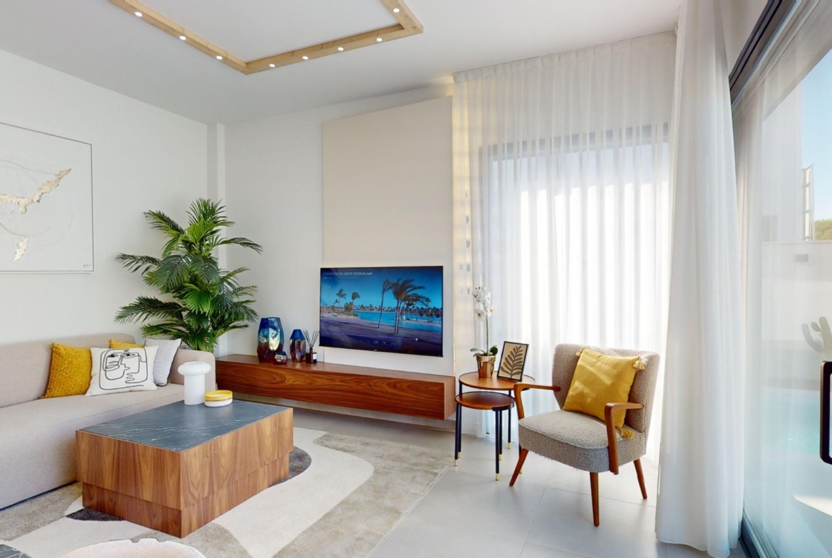 Detached modern villas placed in Roda Golf, Murcia
