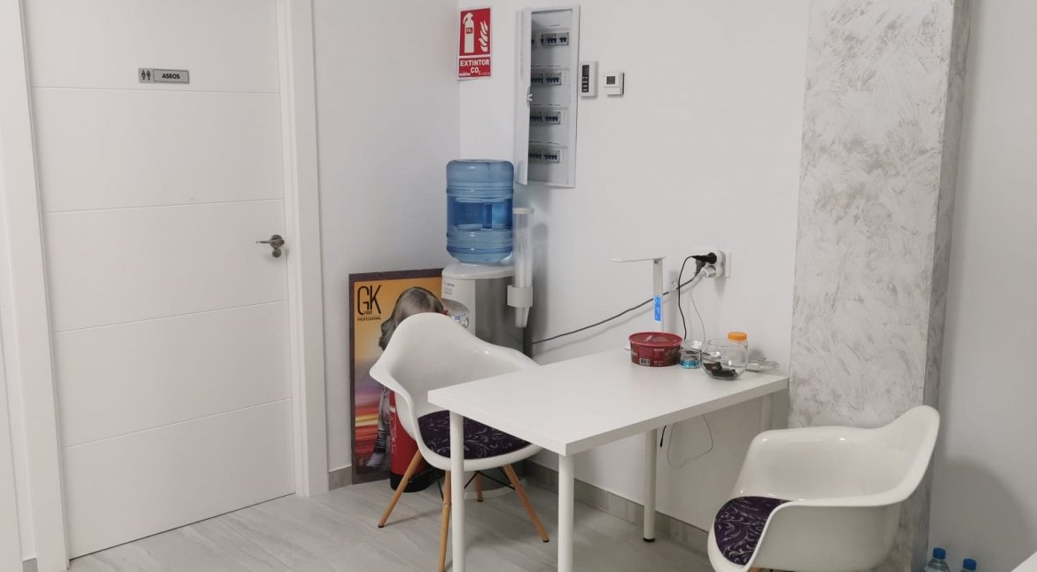COMMERCIAL PREMISES IN LA ZENIA