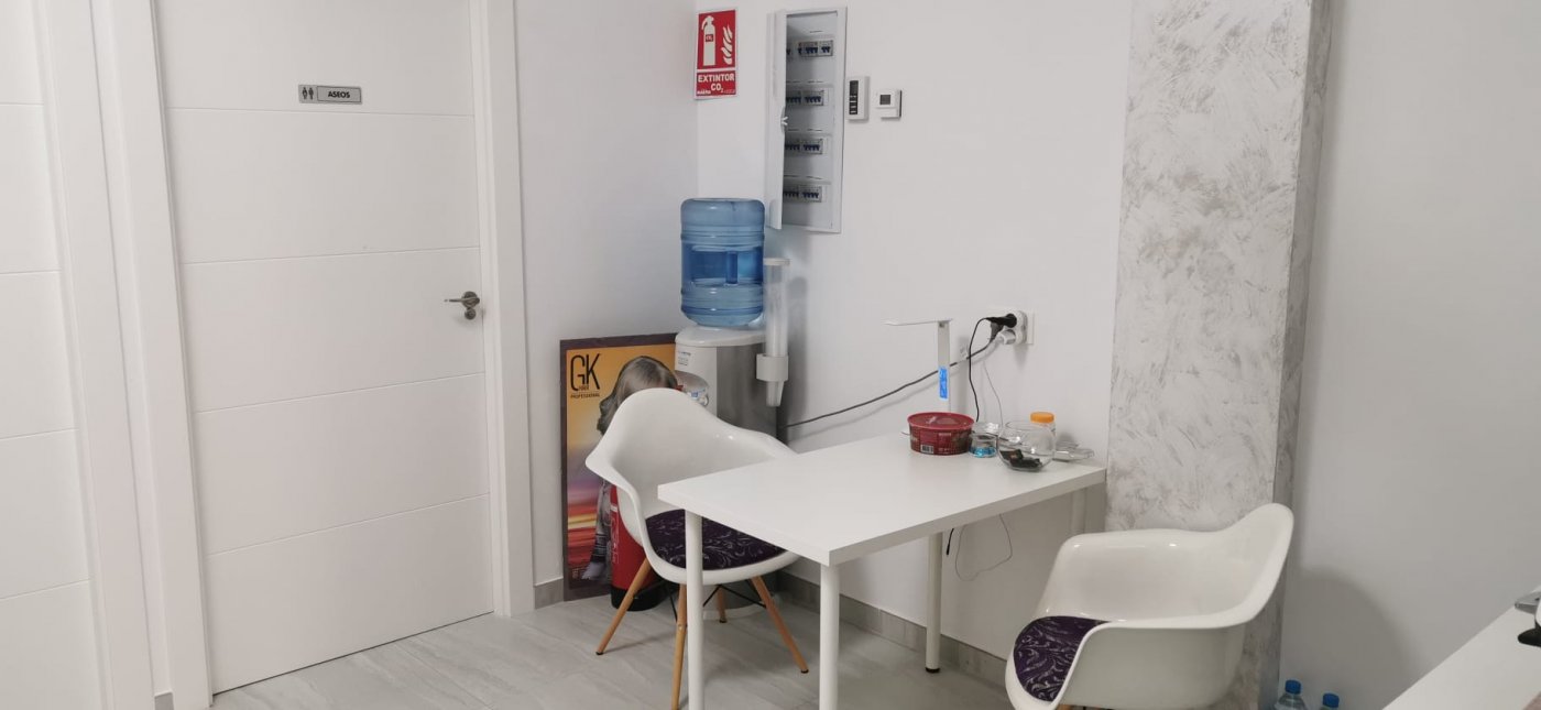 2-14-9 COMMERCIAL PREMISES IN LA ZENIA
