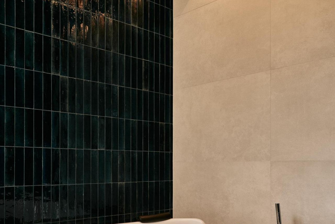 EXCLUSIVE BRAND NEW RENOVATED APARTMENT IN THE CENTER OF MADRID