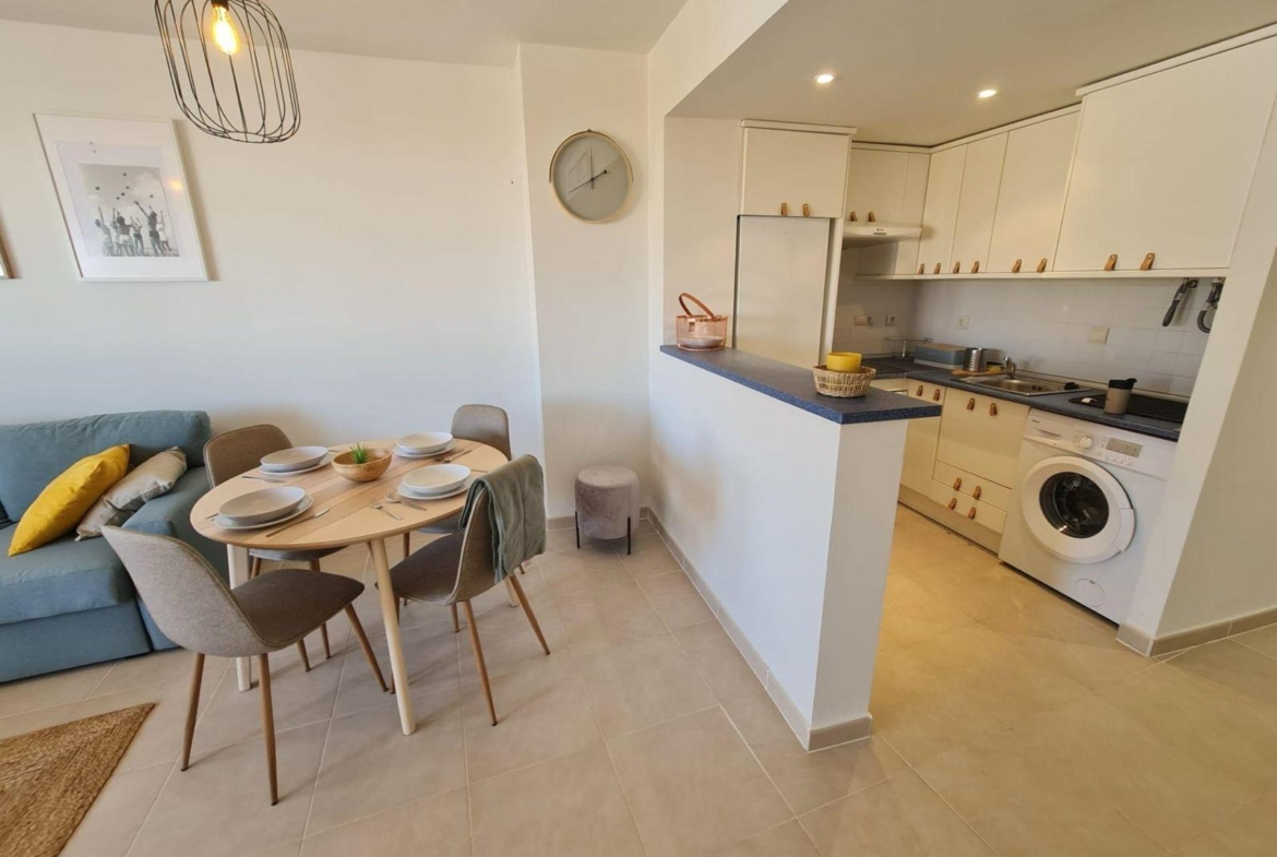 APATAMENTO CON PARKING+PISCINA EN ORIHUELA COSTA. 2 DORM. 2 BAÑOS. 85 M2.