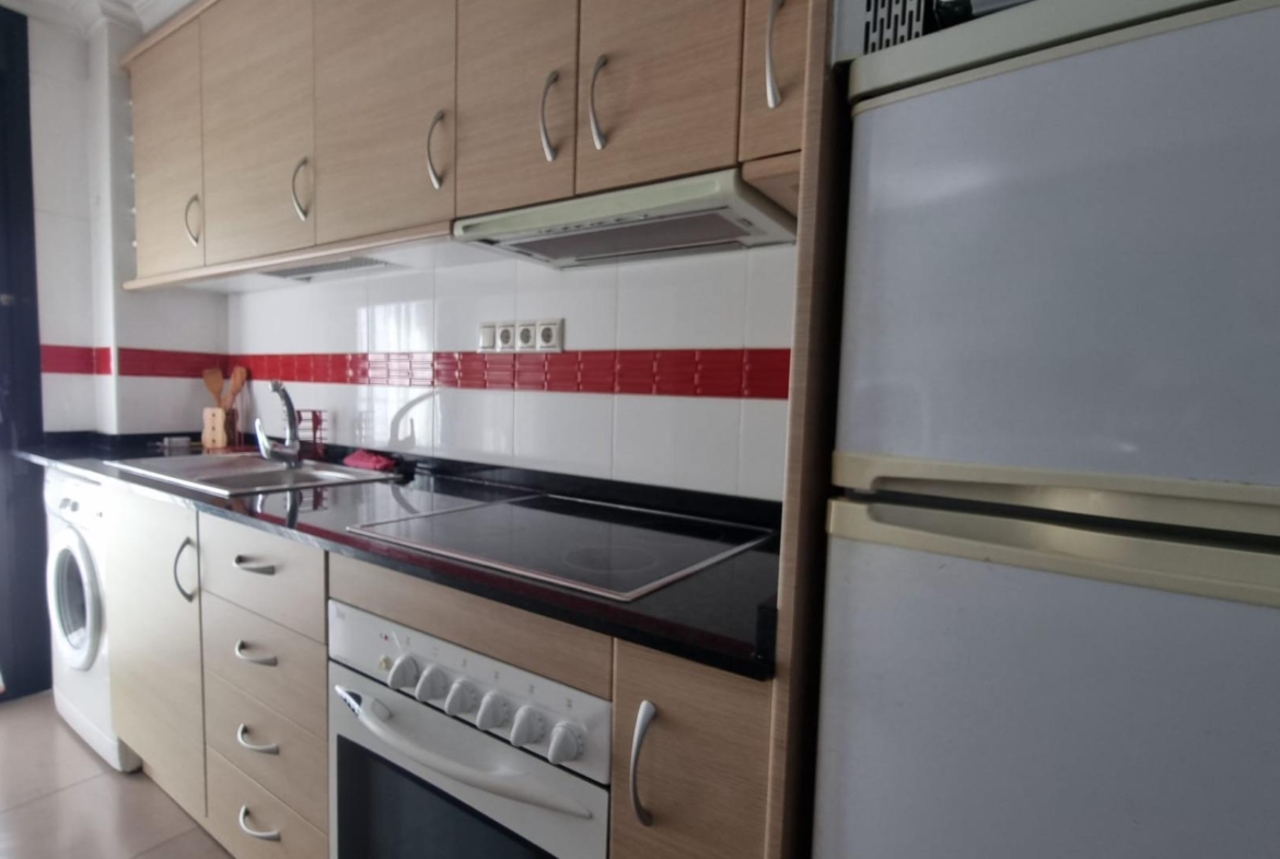 Elegante piso en cetro de Torrevieja + plaza de parking incluido !