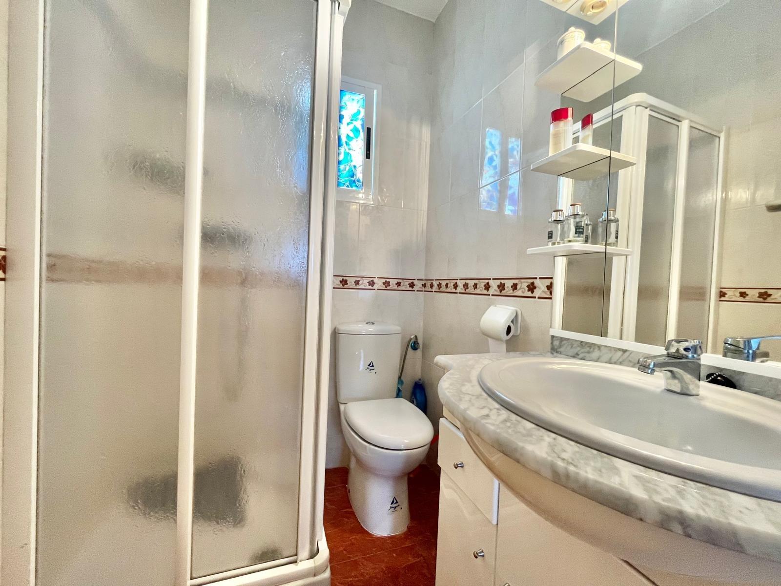 Spacious Apartment Just 400 Meters from Playa del Cura – Torrevieja
