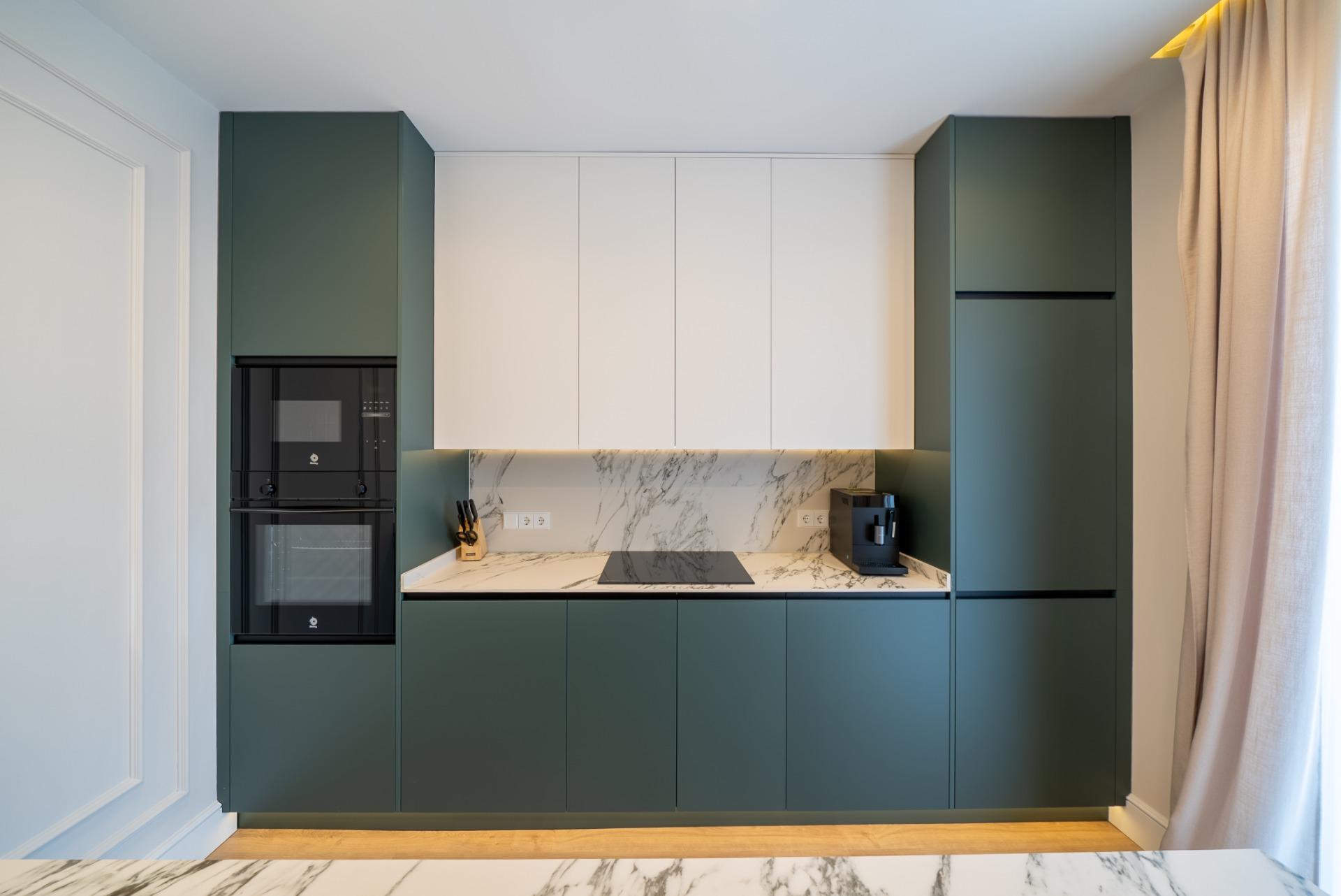 ELEGANT REFURBISHED APARTMENT IN RECOLETOS NEIGHBORHOOD, MADRID