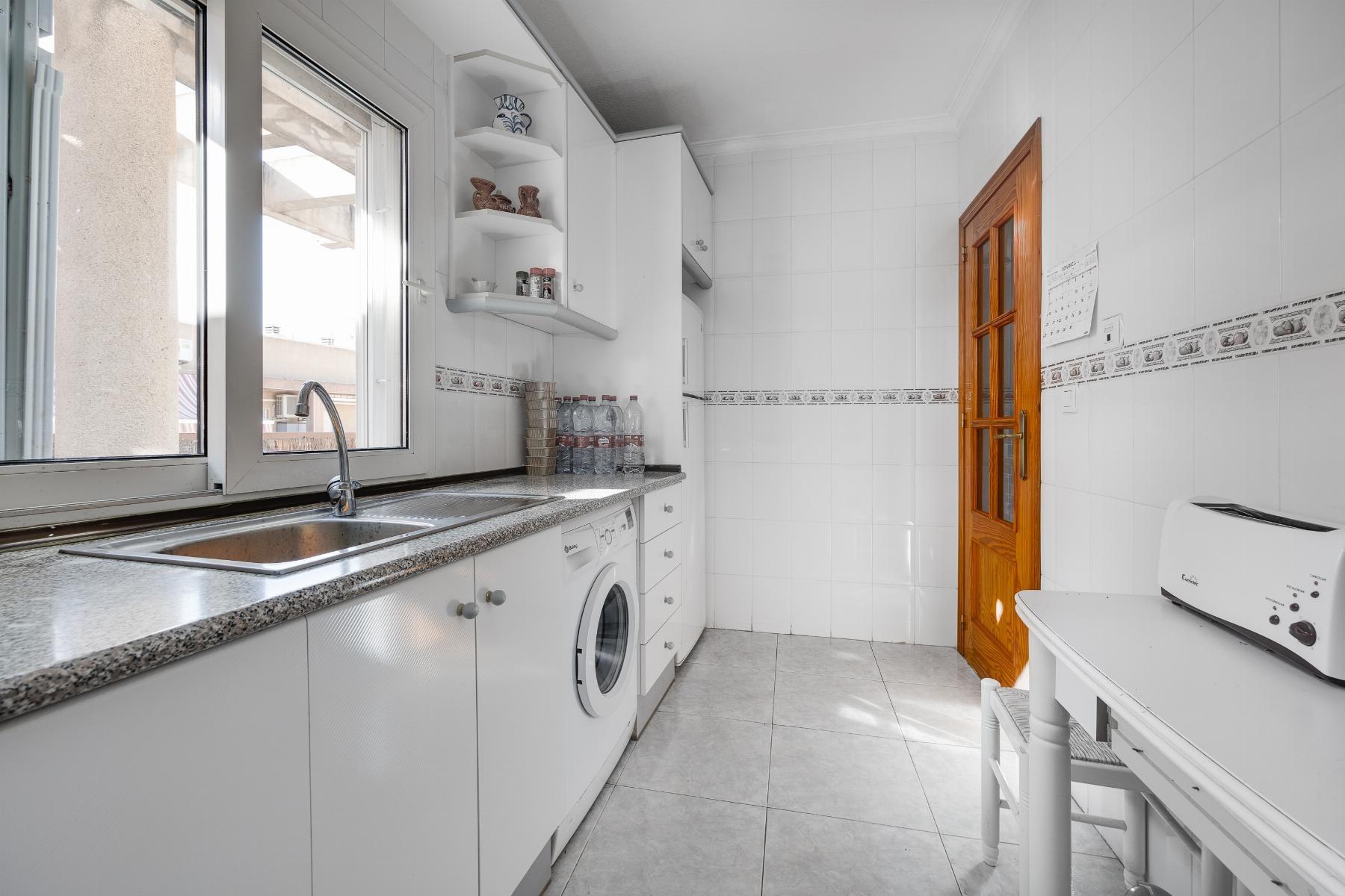 ÁTICO DE 2 HABITACIONES 2 BAÑOS Y AMPLIA TERRAZA