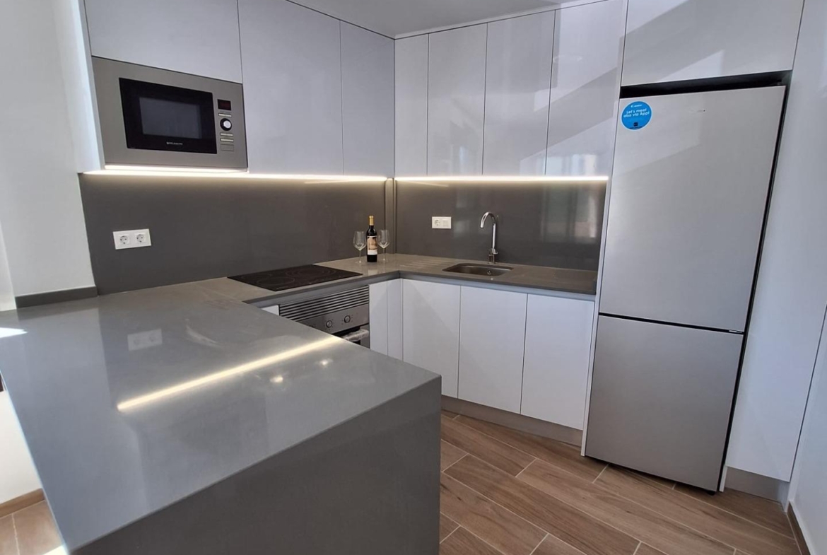 Nieuwbouw appartement in Villamartin met parkeerplaats en gemeenschappelijk zwembad