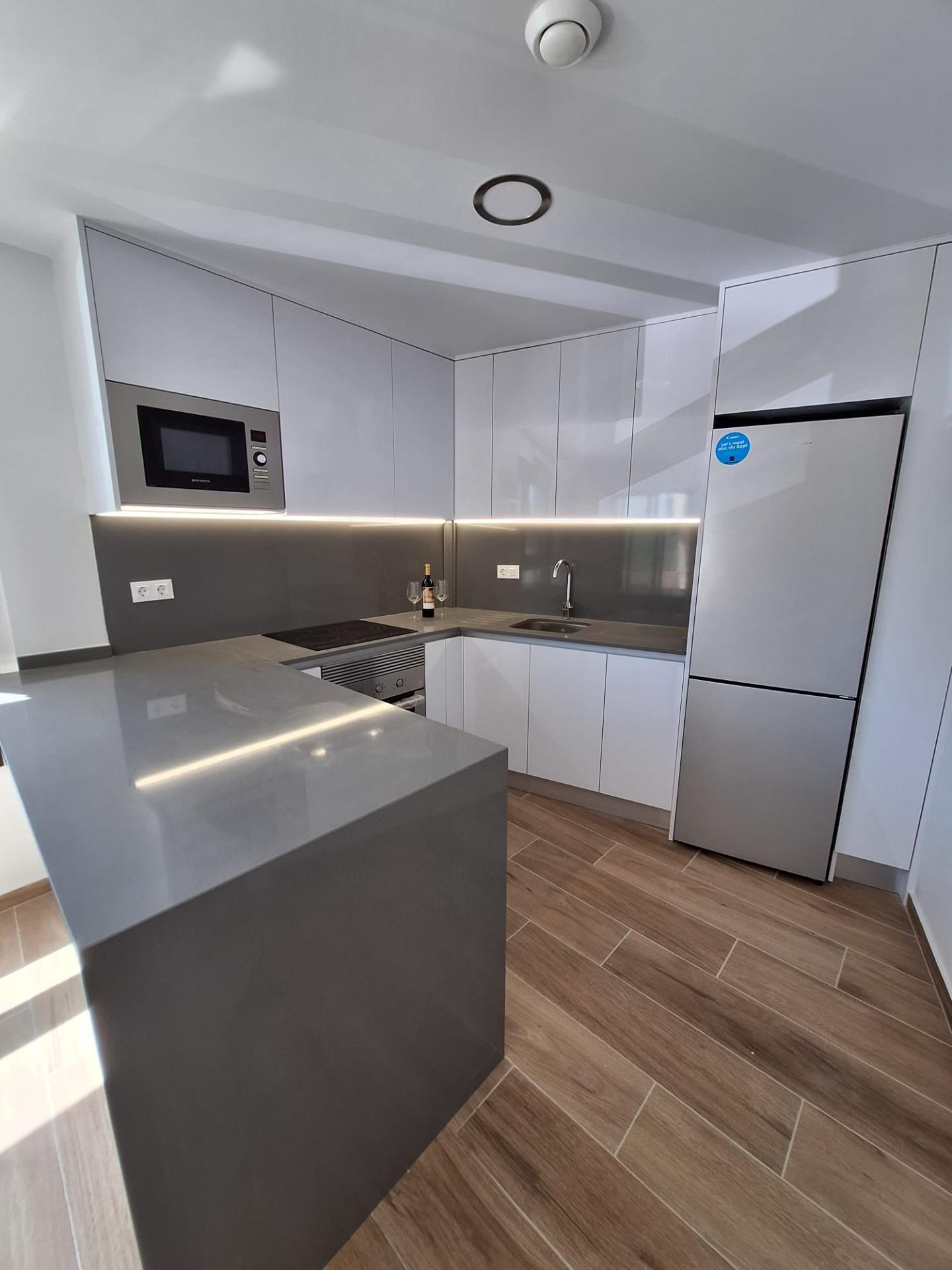 Nieuwbouw appartement in Villamartin met parkeerplaats en gemeenschappelijk zwembad