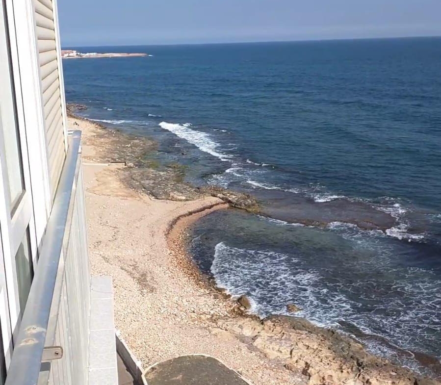 APATAMENTO CON VISTAS PANORAMICAS AL MAR FRONTAL Y LATERAL! 4 DORM. 2 BAÑOS. GARAJE+TRASTERO.