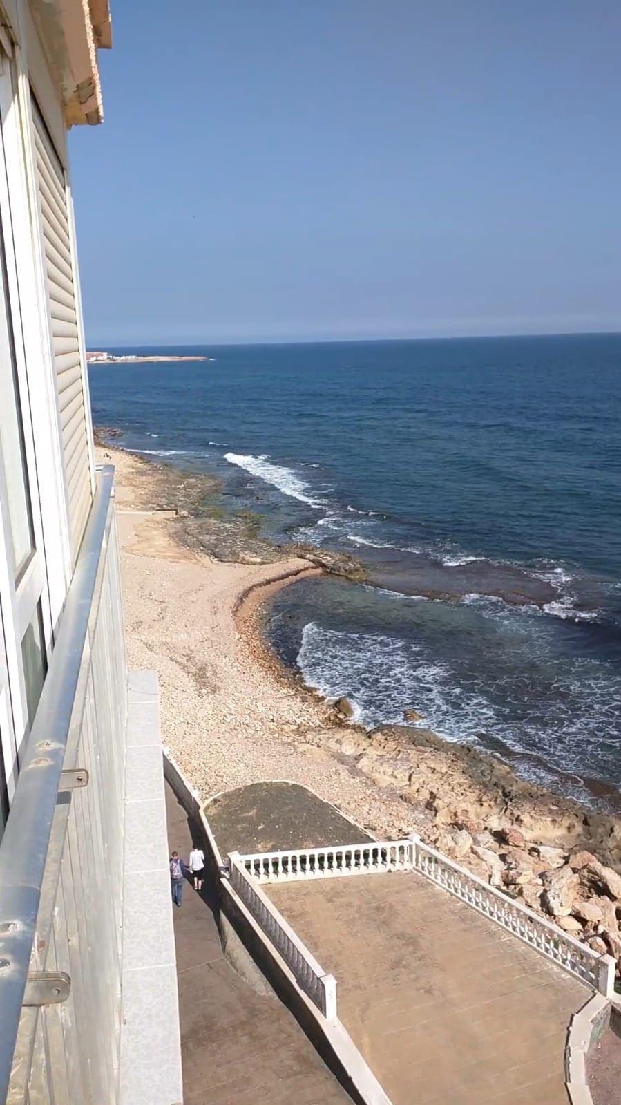 APATAMENTO CON VISTAS PANORAMICAS AL MAR FRONTAL Y LATERAL! 4 DORM. 2 BAÑOS. GARAJE+TRASTERO.