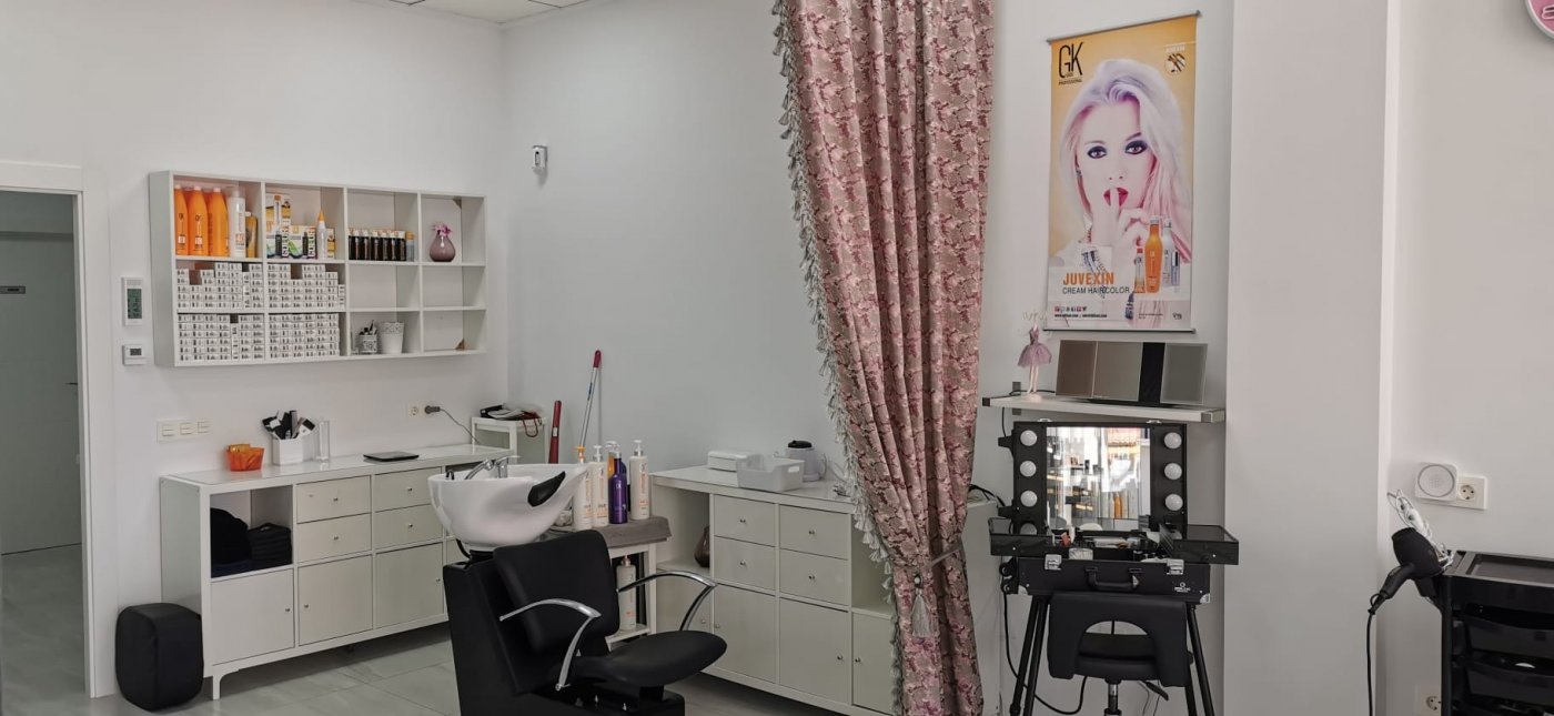 2-15-9 COMMERCIAL PREMISES IN LA ZENIA